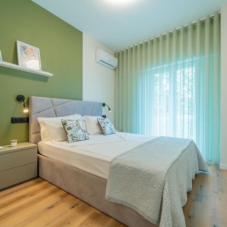 Casa Flores - 2 Bedroom, Lift, Ac, Car Parking - Extra Porto Luaran gambar