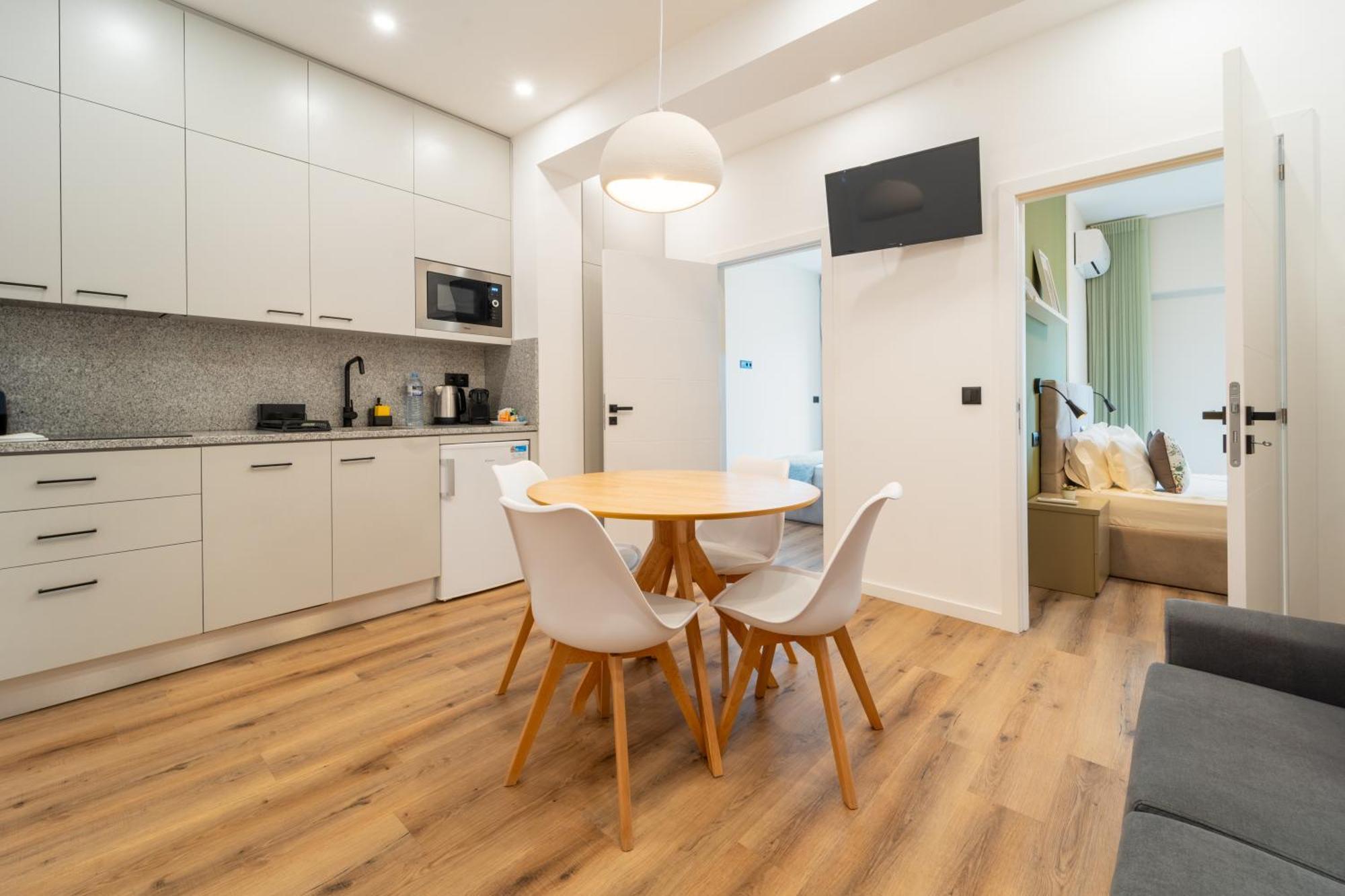 Casa Flores - 2 Bedroom, Lift, Ac, Car Parking - Extra Porto Luaran gambar